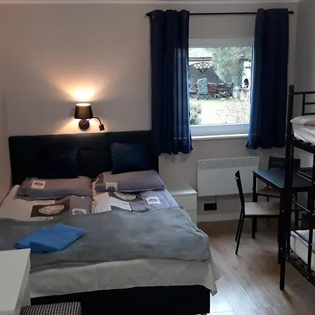 Pokoje, Na Wyspie Danzica